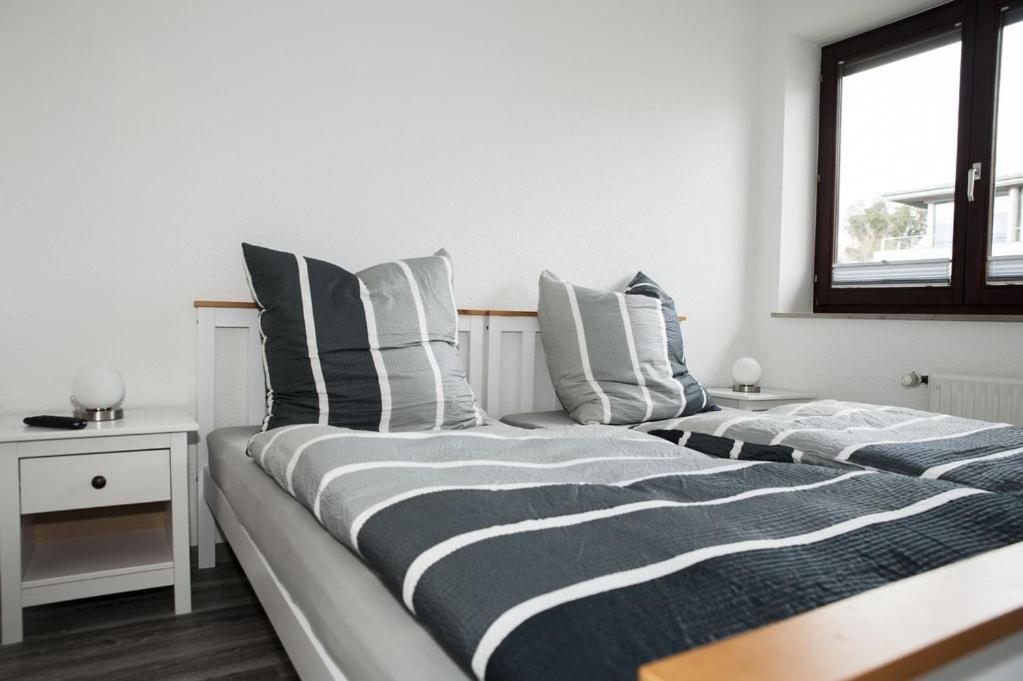 Exklusive Ferienwohnung Mit Balkon, 2 Schlafzimmer Im Haus Sertuerner Einbeck Exterior foto